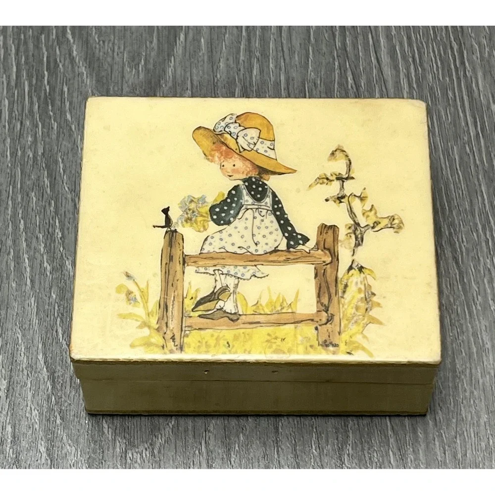 Vintage Style Decorative Trinket Box Hinged Lid Country Girl‎ Holly Hobbie